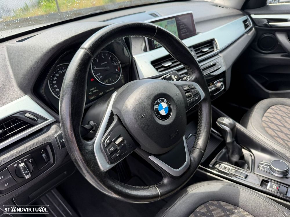 BMW X1 18 d sDrive Auto Line Sport - 6
