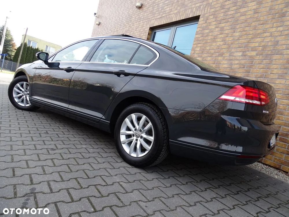 Volkswagen Passat 2.0 TDI BMT Comfortline - 14