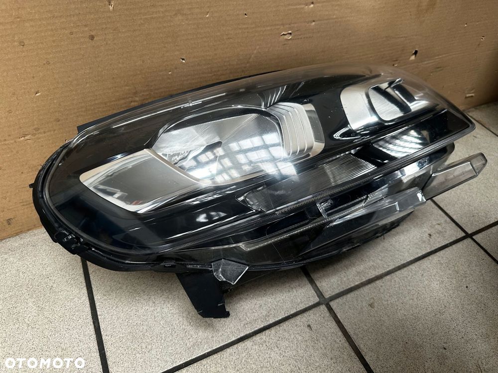 citroen jumpy iii 3 2016-23 rok vivaro 2019-23 rok 9808567680 lampa prawa - 3