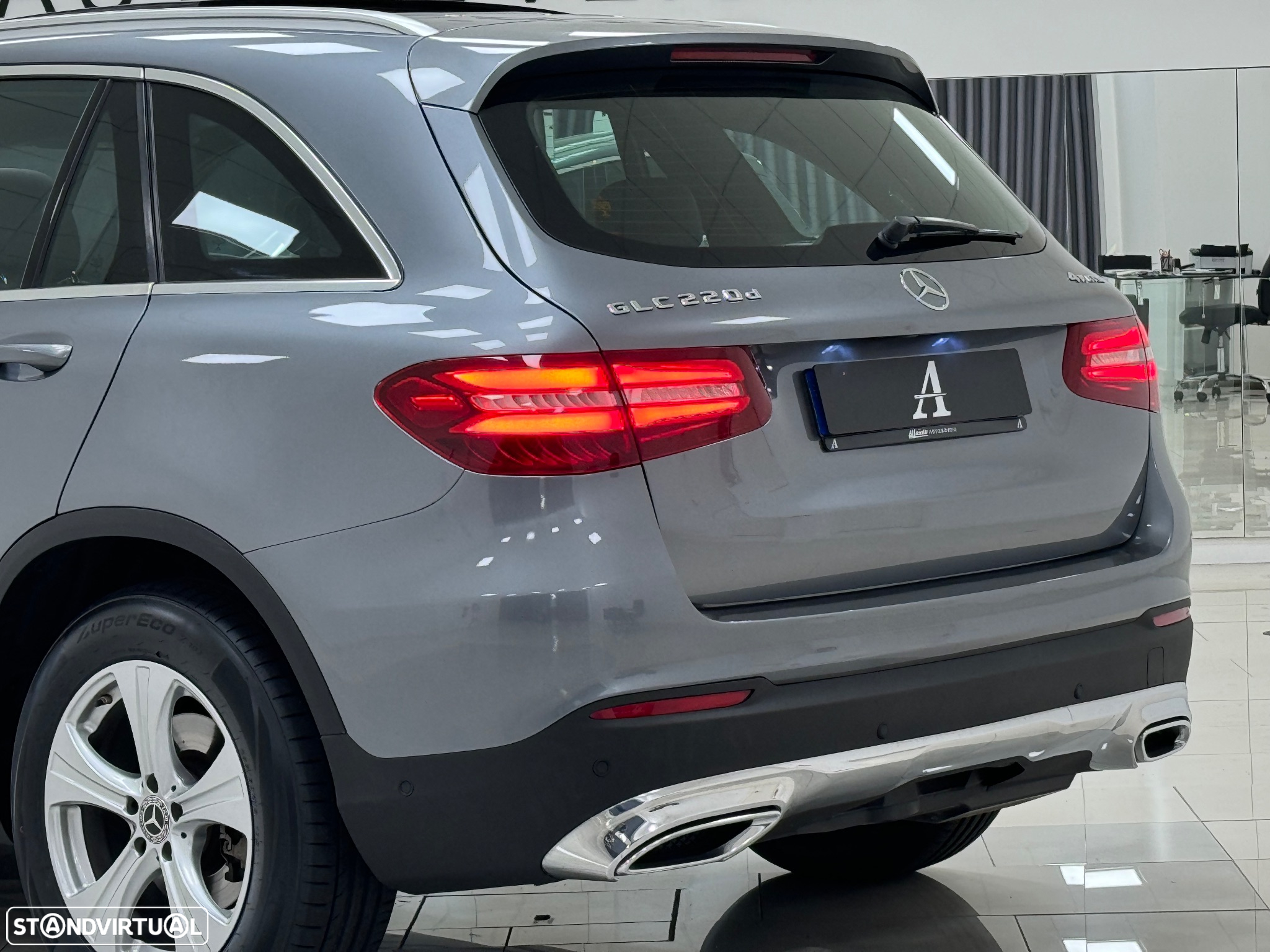 Mercedes-Benz GLC 220 - 21