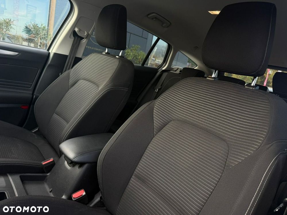Ford Focus 2024 photo 5