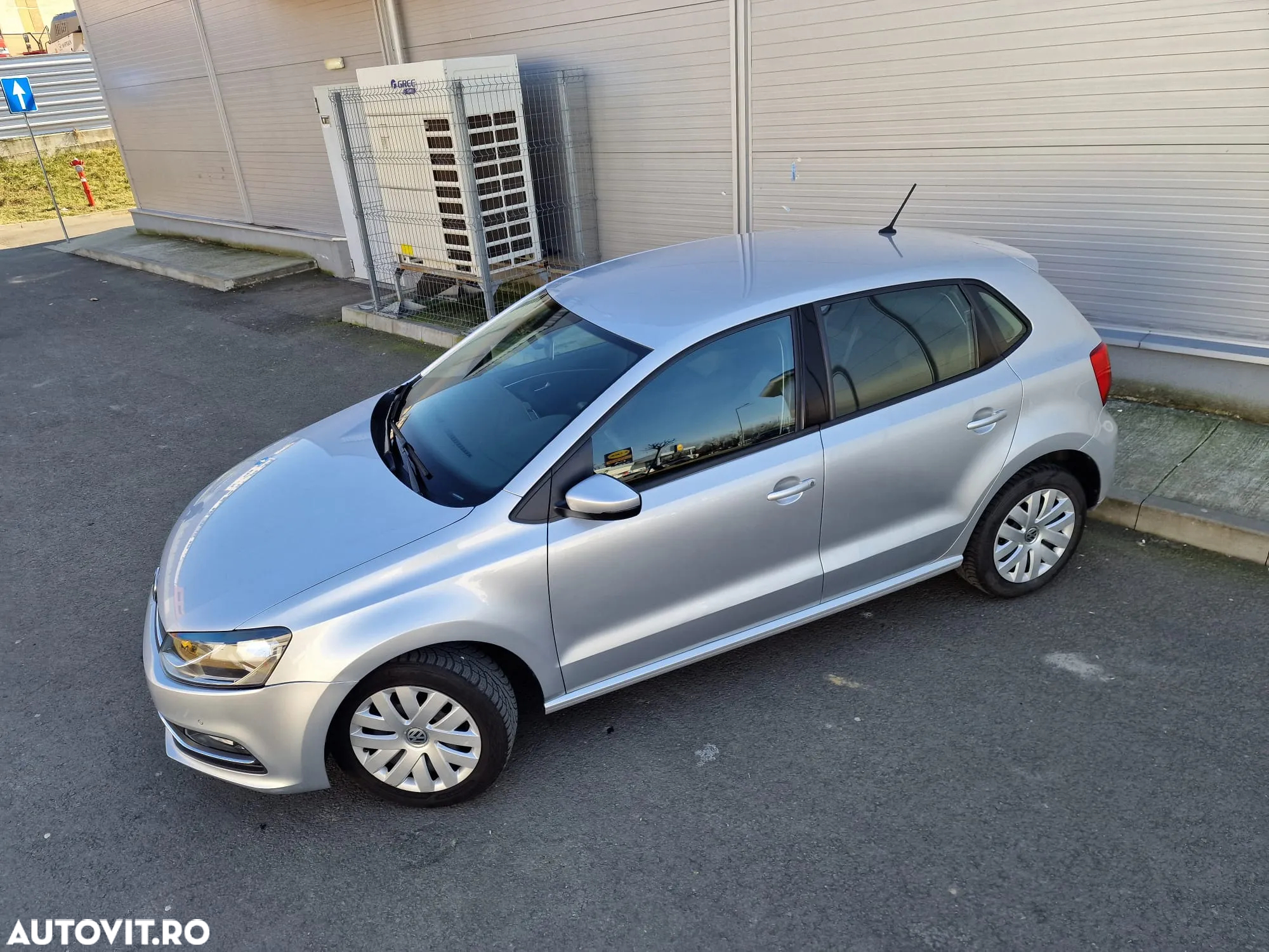 Volkswagen Polo 1.4 TDI (Blue Motion Technology) Comfortline - 39