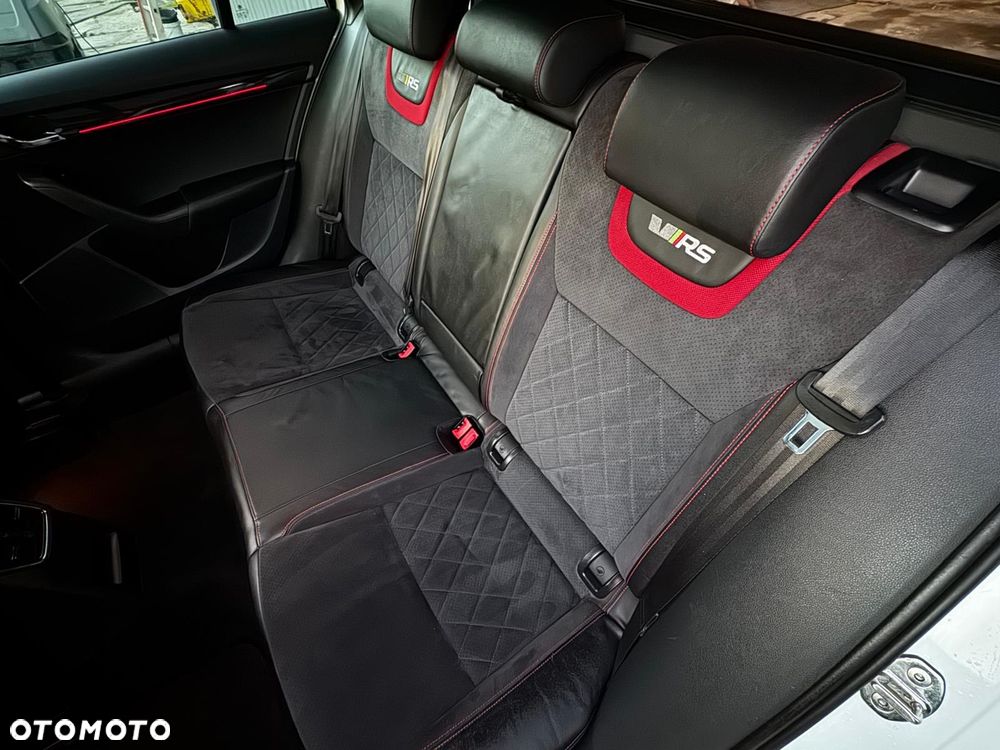 Skoda Octavia 2.0 TDI 4x4 DSG RS - 30