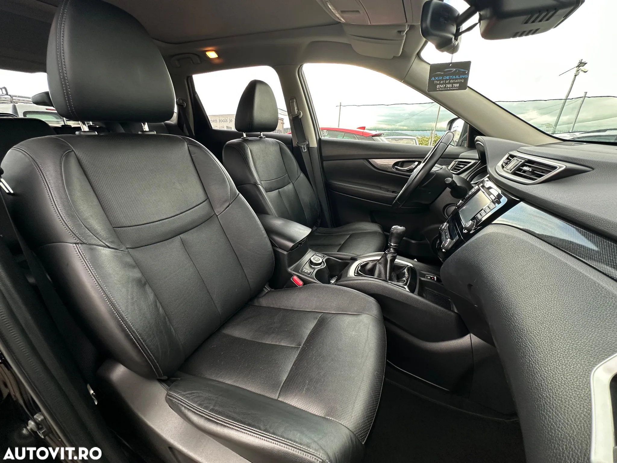 Nissan X-Trail 1.6 dCi ALL-MODE 4x4i Tekna - 28