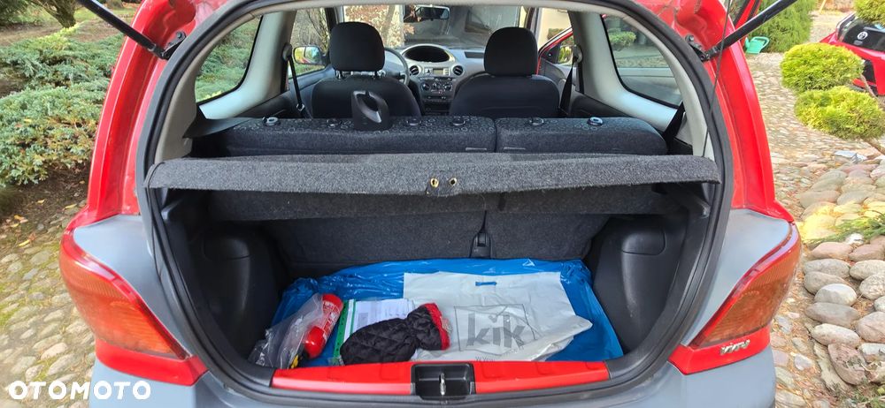 Toyota Yaris - 17