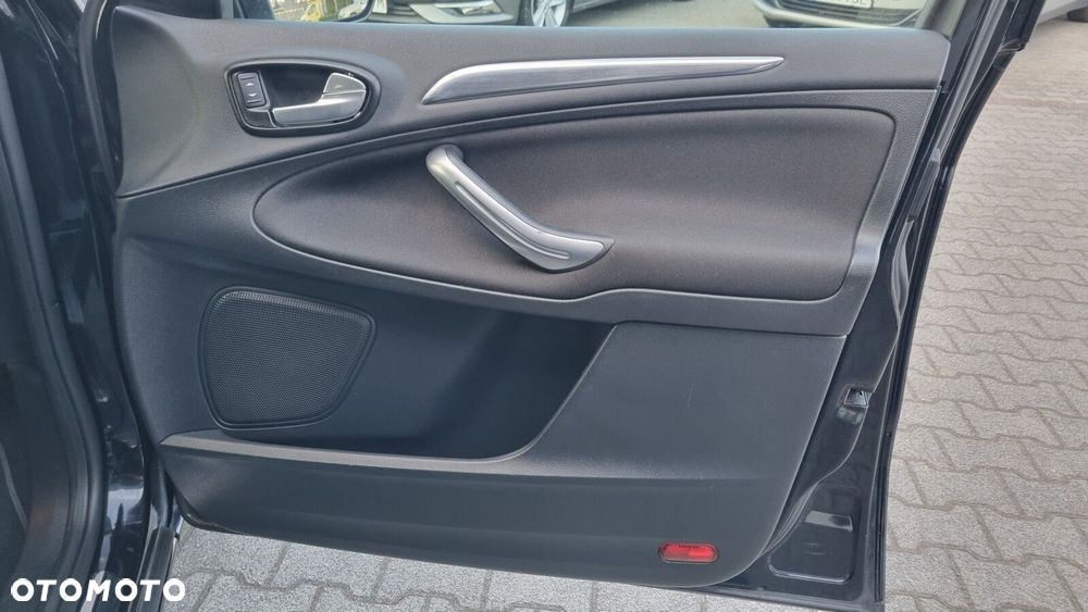 Ford S-Max - 22