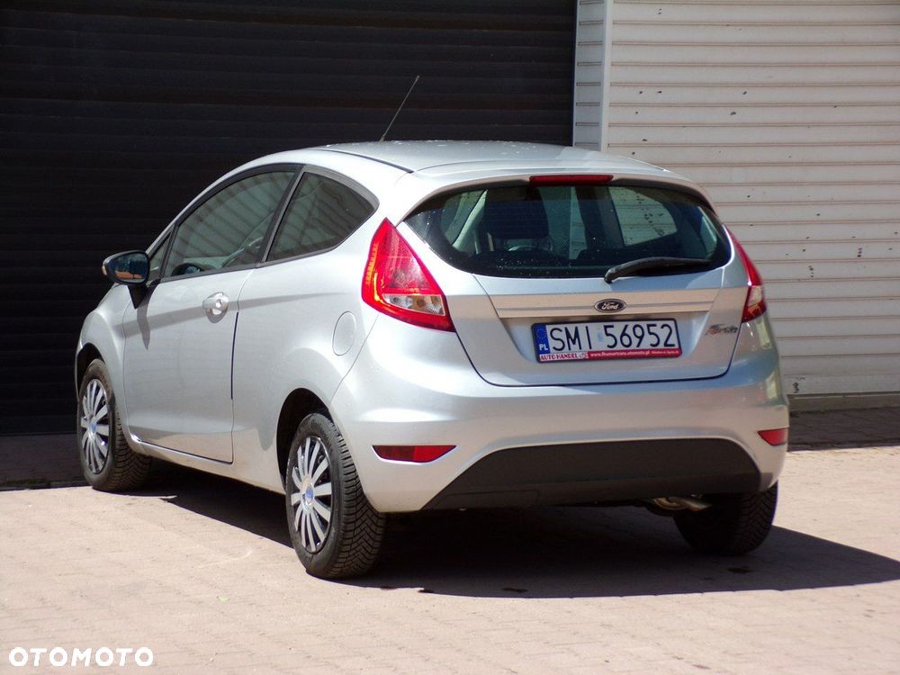 Ford Fiesta - 13
