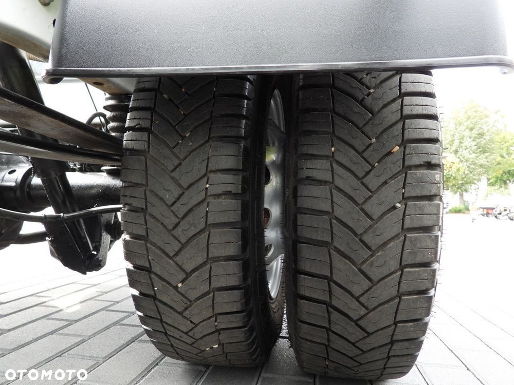 Ford TRANSIT WYWROTKA BLIŹNIACZE KOŁA  155KM - 26