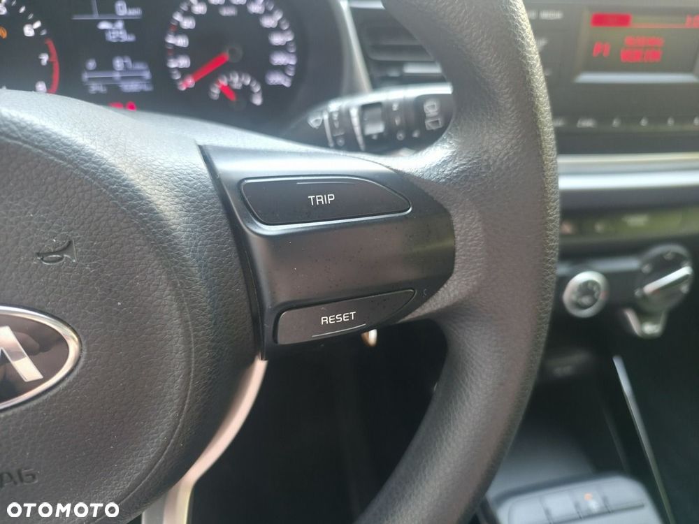 Kia Rio - 19