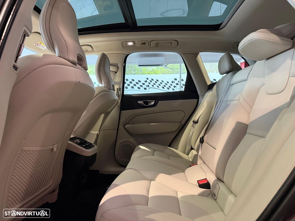 Volvo XC 60 D4 Geartronic Momentum Pro - 15