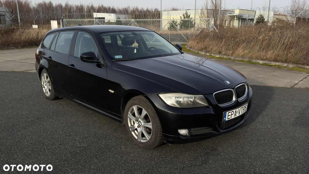 BMW Seria 3 - 25
