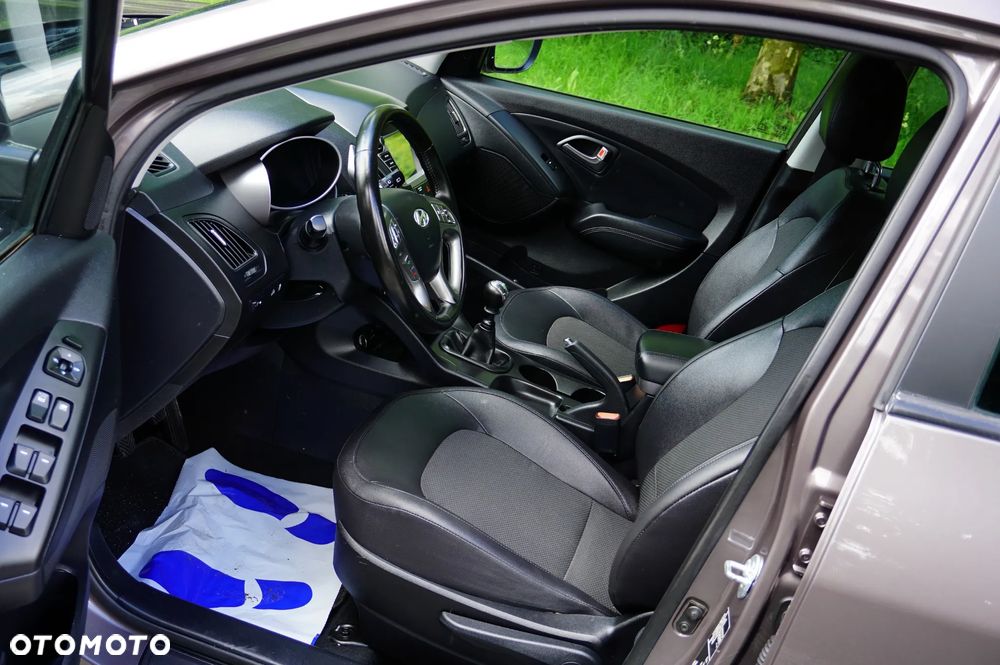 Hyundai ix35 1.6 2WD Fifa World Cup Edition - 21