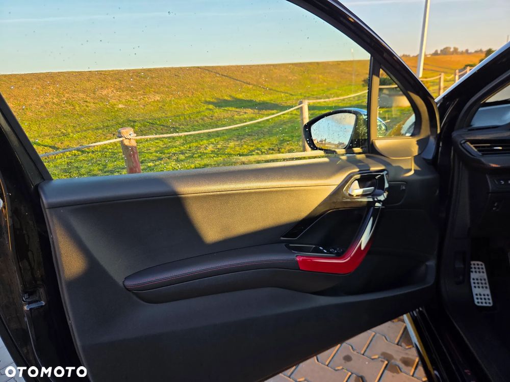 Peugeot 208 1.6 THP GTi - 8