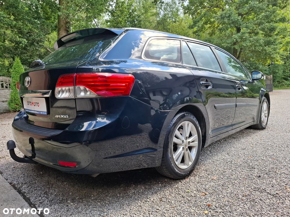 Toyota Avensis - 5
