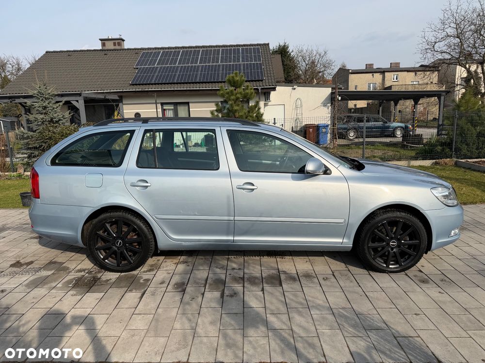 Skoda Octavia 1.6 Combi Style - 5