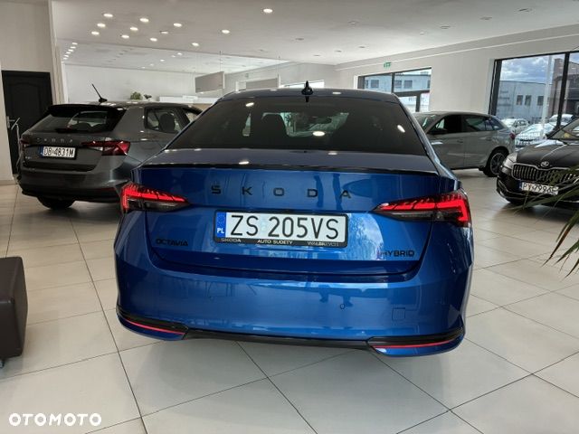 Skoda Octavia 1.5 TSI mHEV Sportline DSG - 5