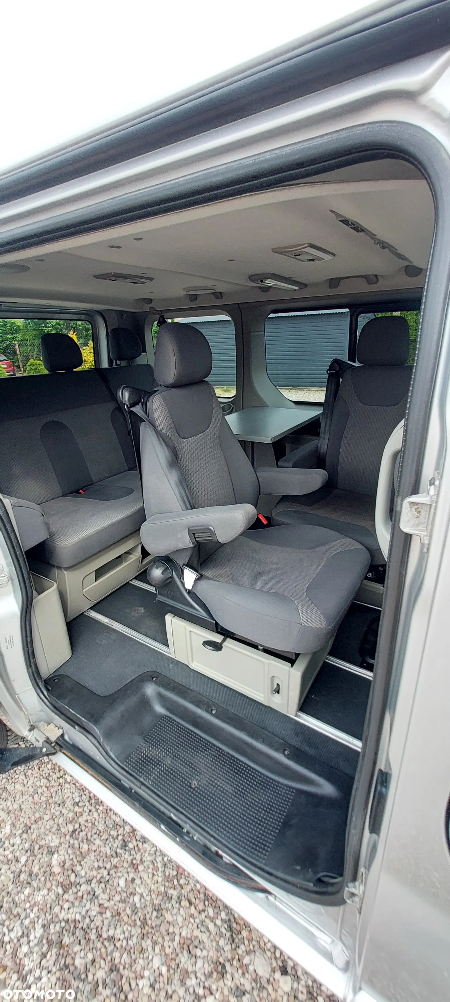 Opel Vivaro - 9