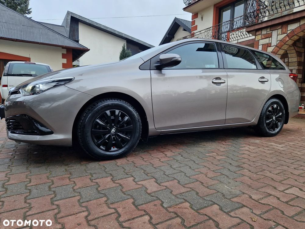 Toyota Auris 1.6 Active - 11