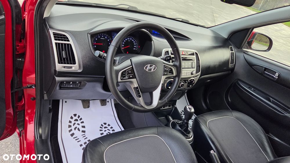 Hyundai i20 1.4 Comfort - 20