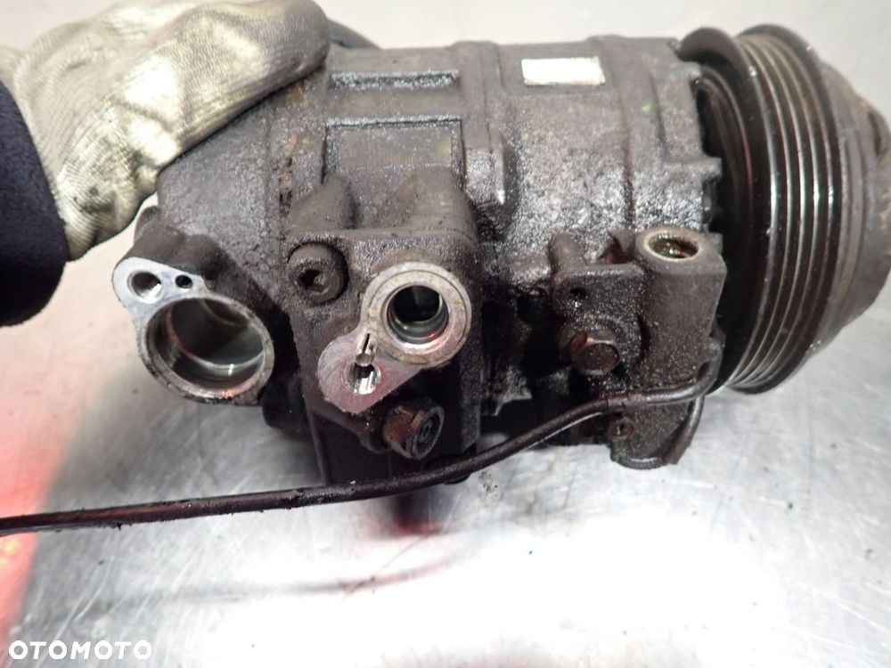 SPRĘŻARKA KLIMATYZACJI VOLKSWAGEN PASSAT B5 2.5 - 3