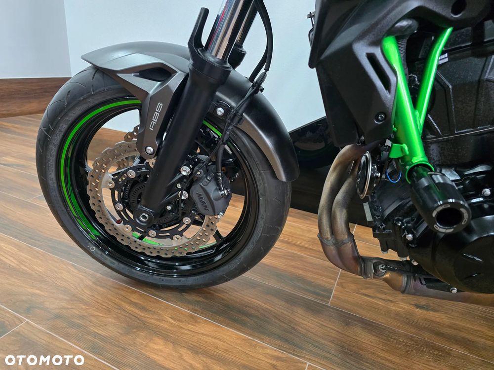 Kawasaki Z 650 - 12