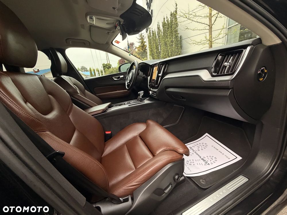 Volvo XC 60 D4 AWD Geartronic RDesign - 3