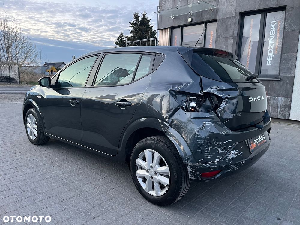 Dacia Sandero - 4