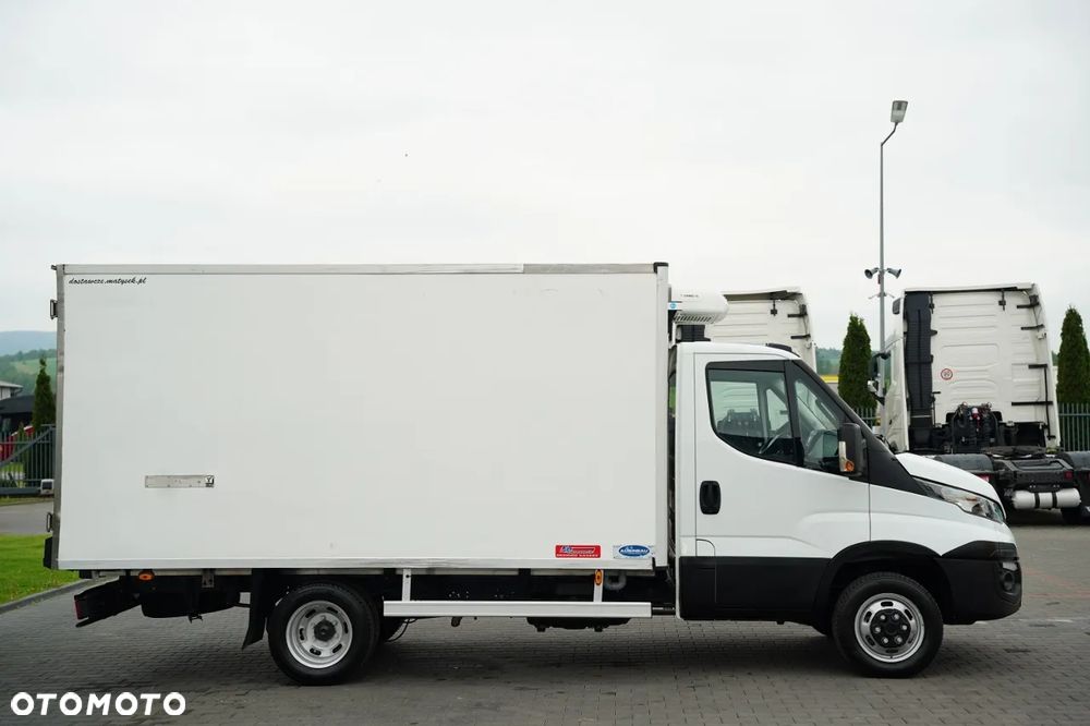 Iveco DAILY 35-150 / CHŁODNIA / THERMO KING / MANUAL / BLIŹNIAK / 3 MIEJSCA / - 10