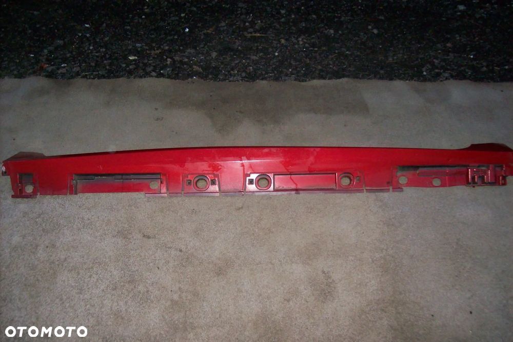 listwa progowa prawa toyota corolla e-21 - 2