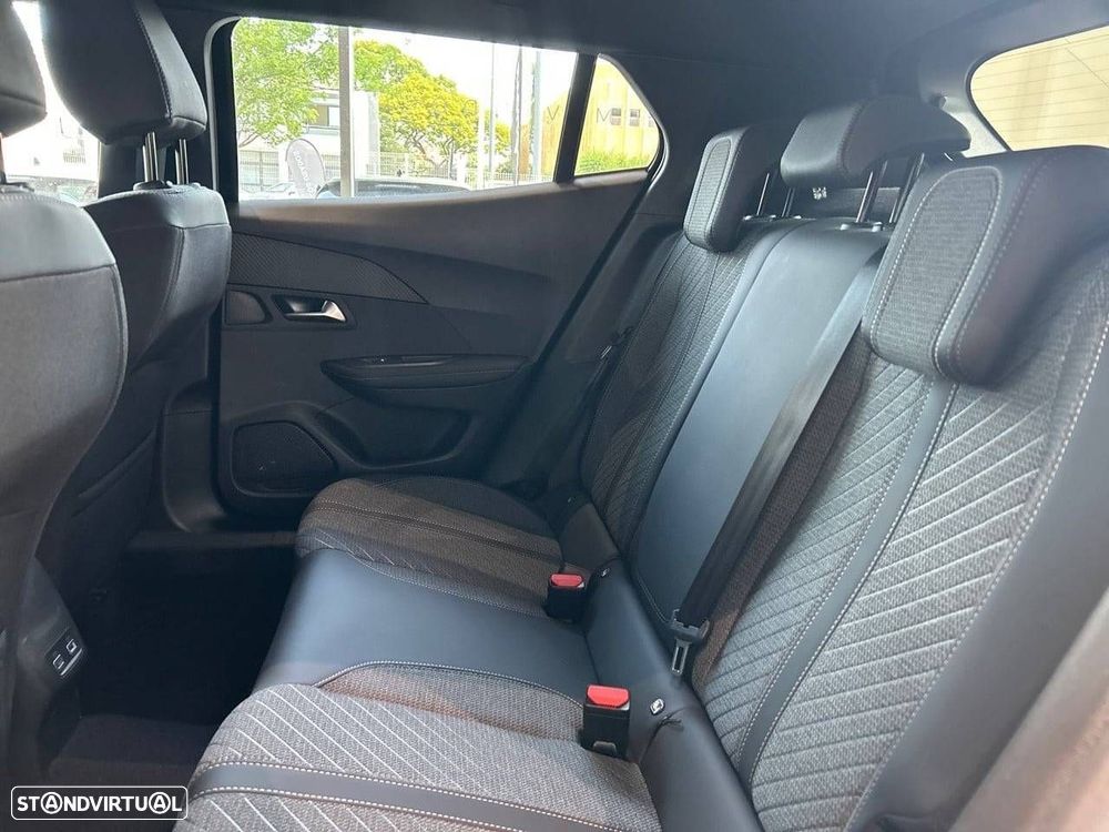 Peugeot 2008 1.2 Hybrid Allure e-DCS6 - 10