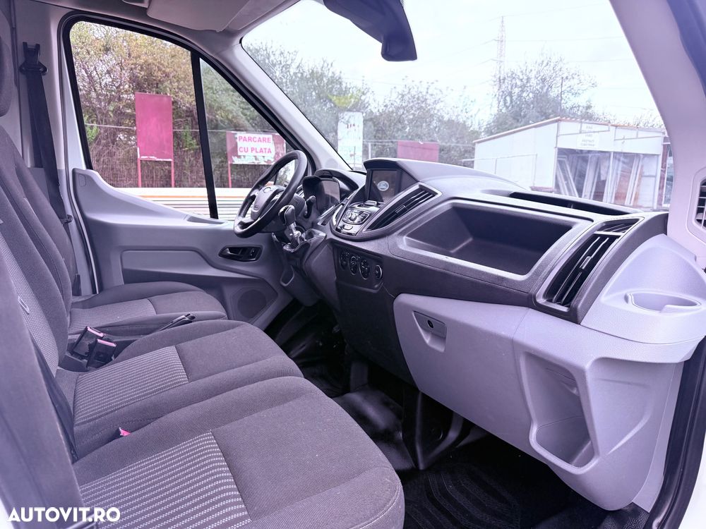 Ford Transit - 30