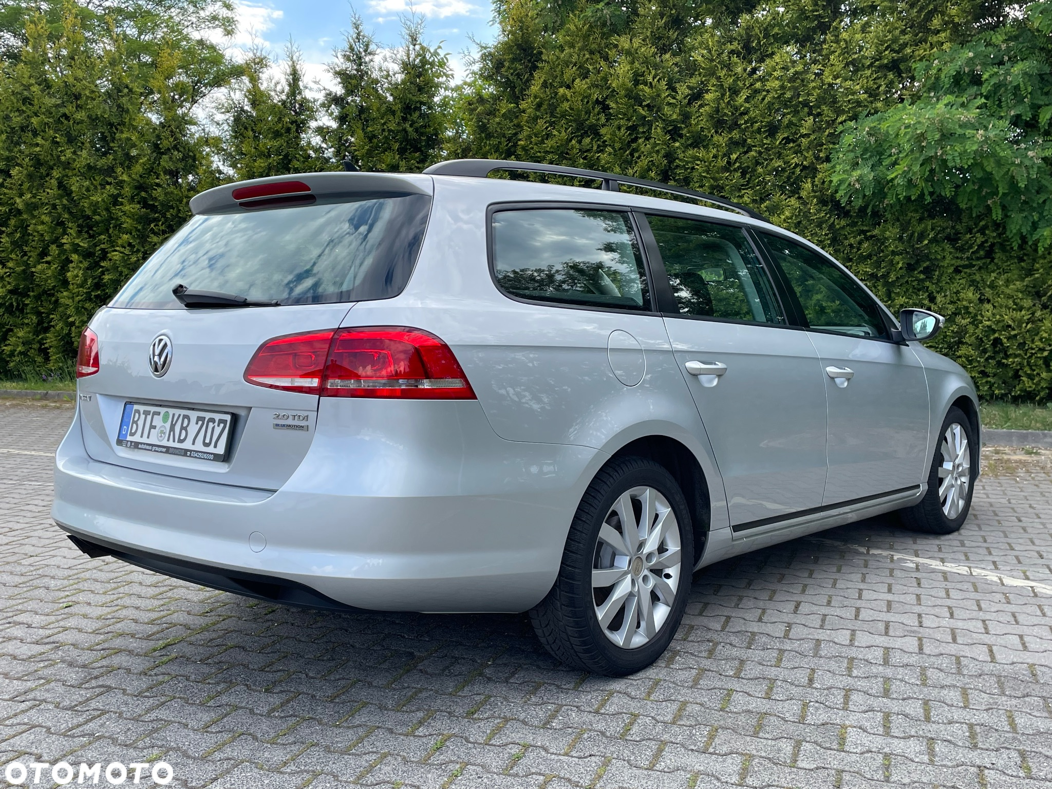 Volkswagen Passat 2.0 TDI Comfortline - 14