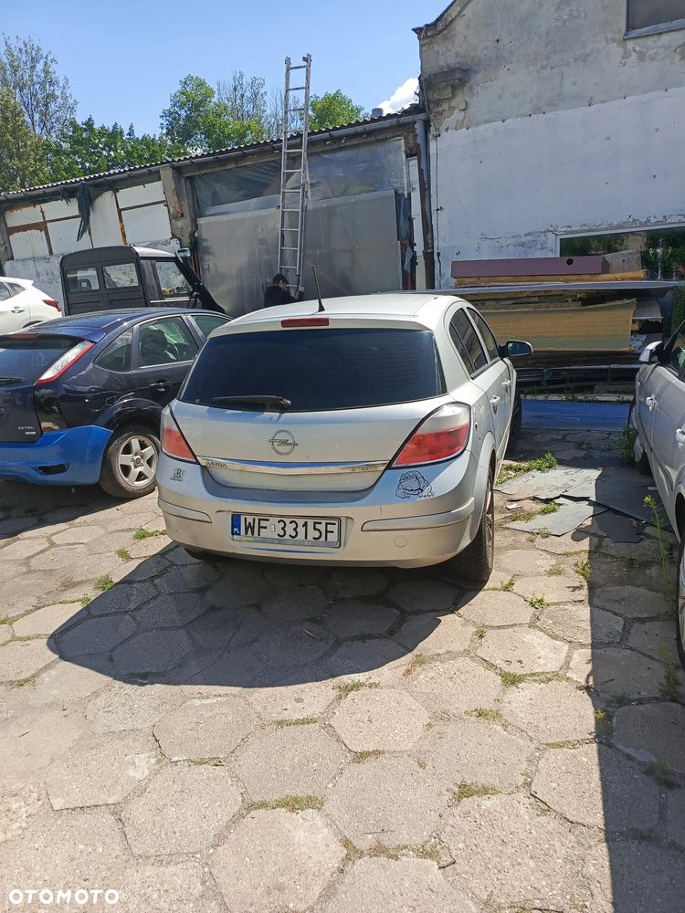 Opel Astra 1.7 CDTI - 2