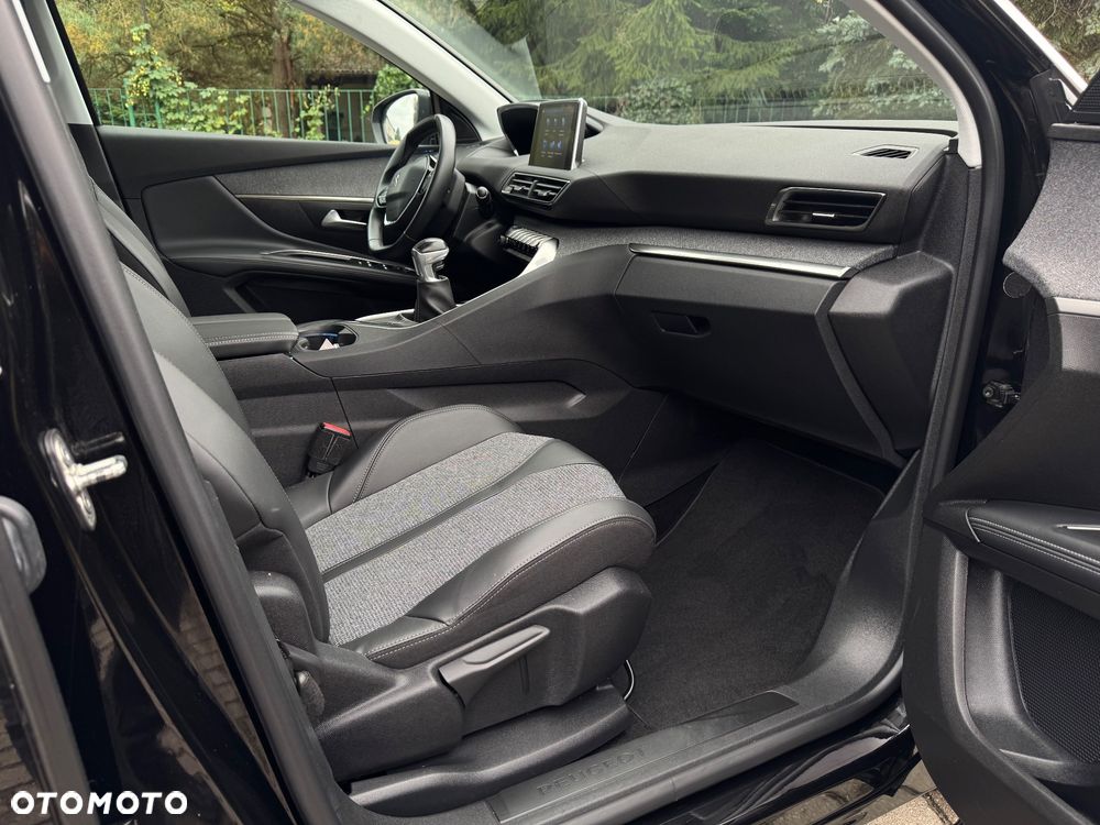 Peugeot 5008 BlueHDi 130 Allure Pack - 25