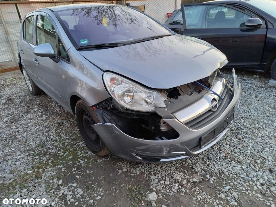 Części Opel Corsa D 1.2 benzyna 04r. 5 drzwi - 3