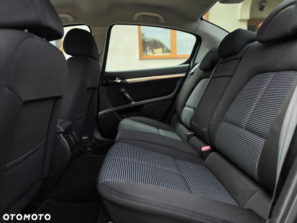 Peugeot 407 - 15