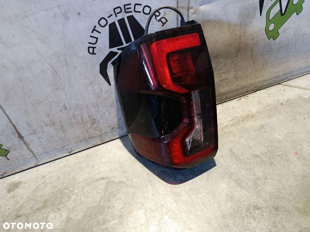 FORD RANGER VI LAMPA PRAWA TYŁ N1WB-13404-FE - 2
