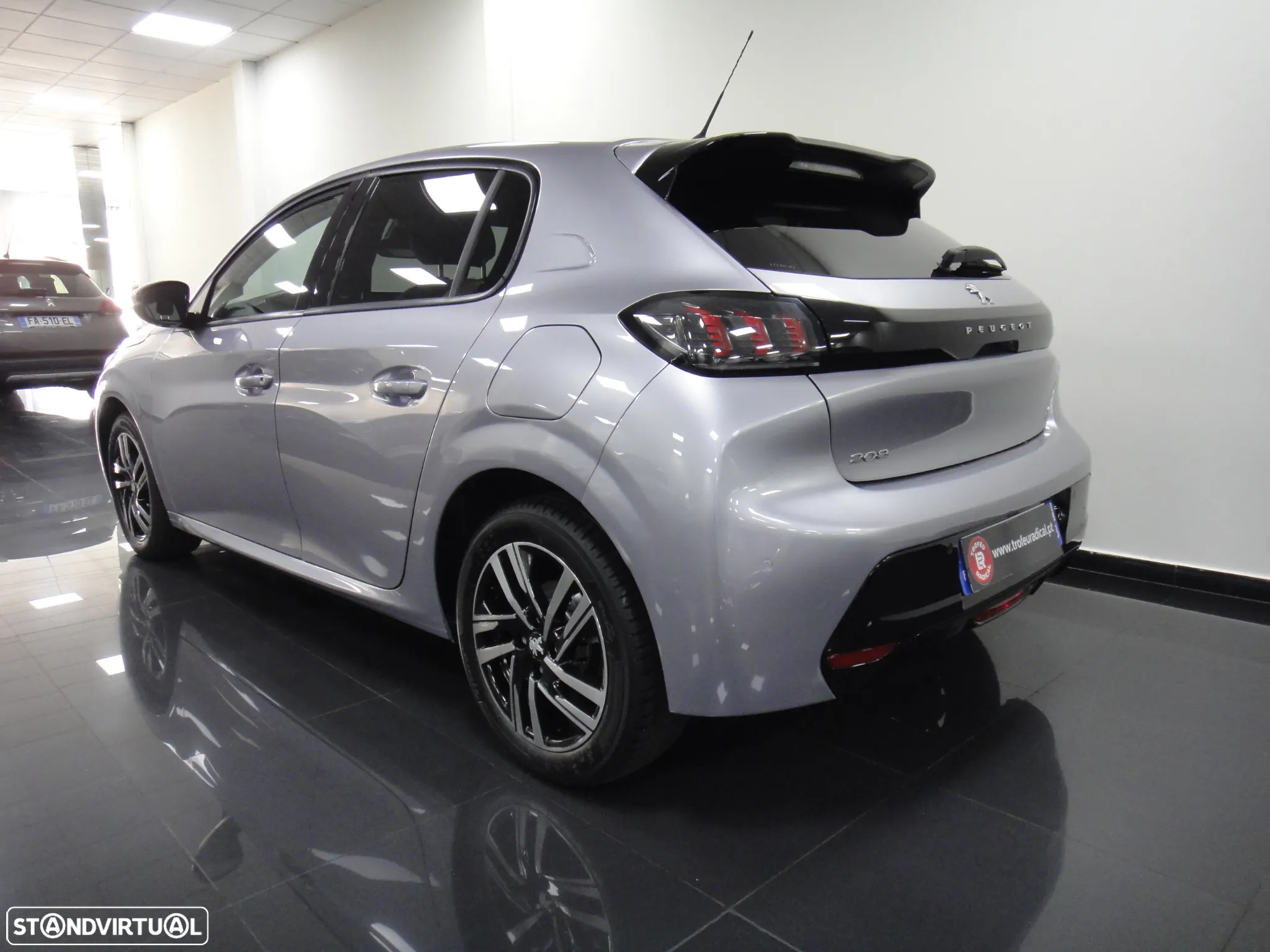 Peugeot 208 PureTech 100 EAT8 Allure Pack - 5