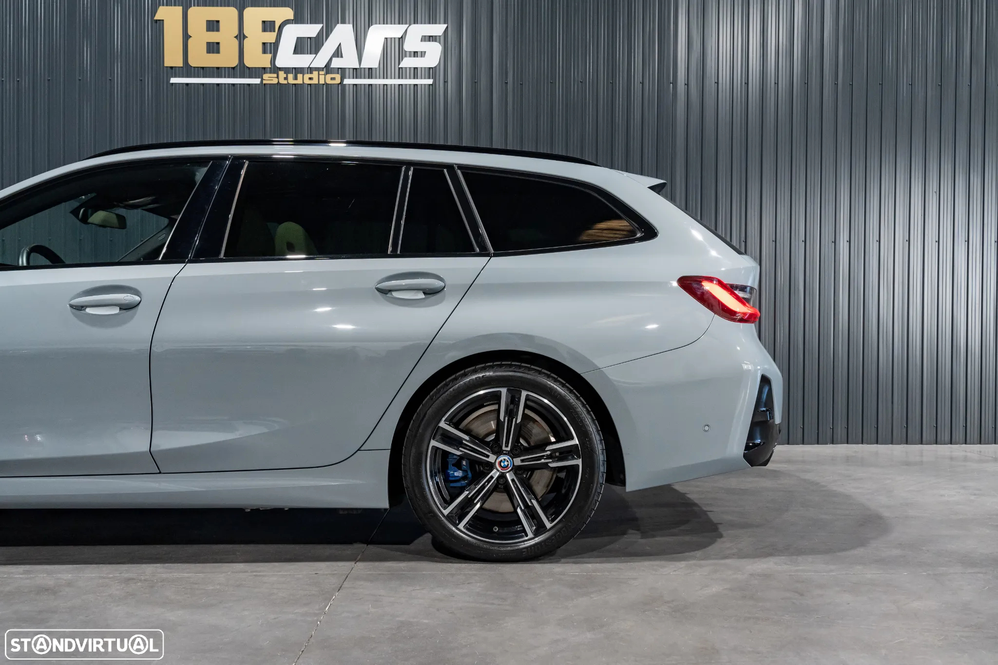 BMW 330 e Touring Pack M Auto - 33