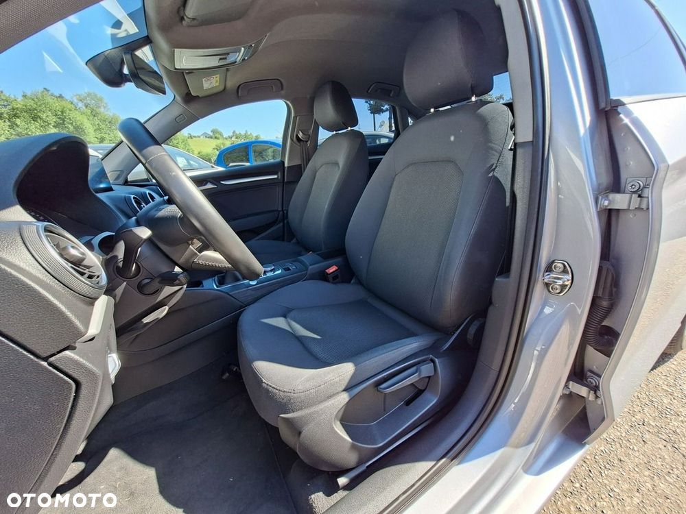 Audi A3 Limousine 35 TFSI Sport - 14