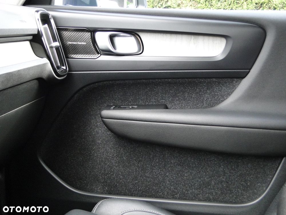 Volvo XC 40 D3 AWD Inscription - 28
