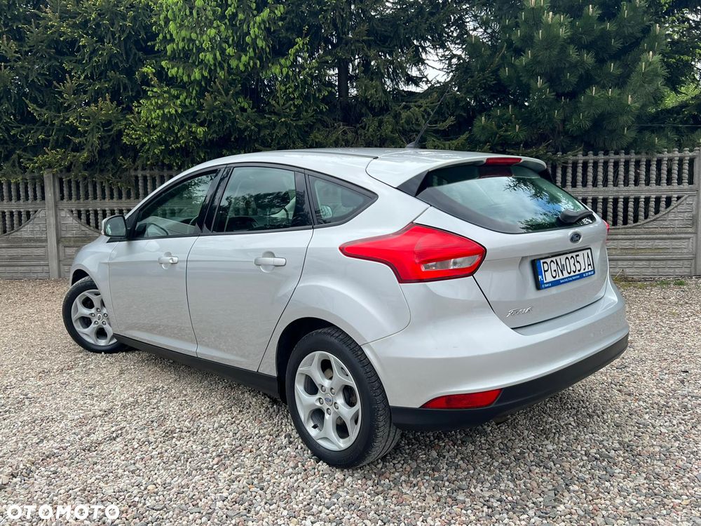 Ford Focus 1.5 TDCi Trend Sport - 6