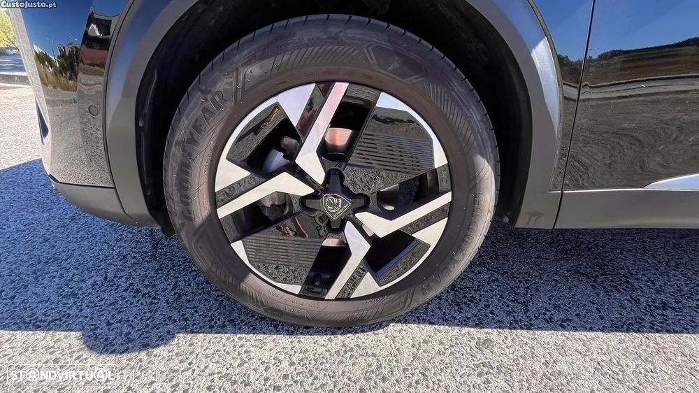 Peugeot 2008 - 8