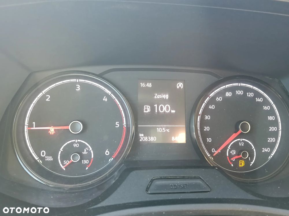 Volkswagen Transporter - 11