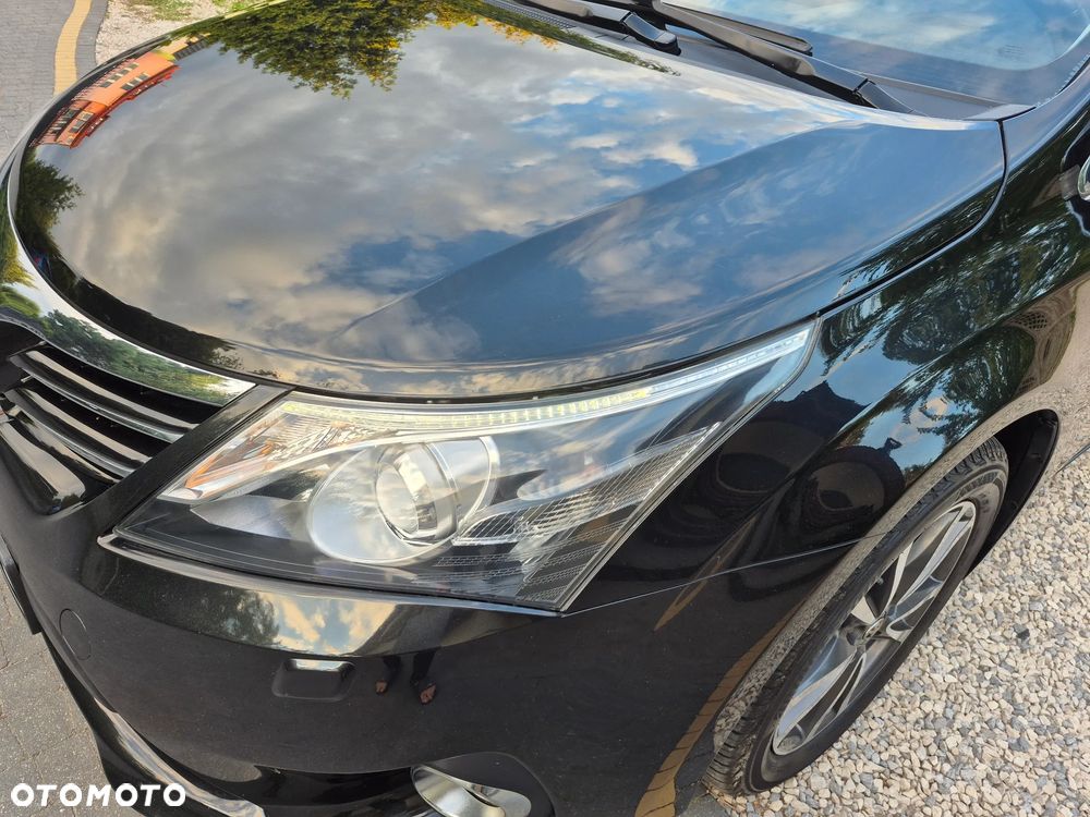 Toyota Avensis 1.8 Premium - 20