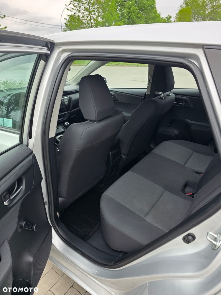 Toyota Auris 1.33 VVT-i Comfort - 15