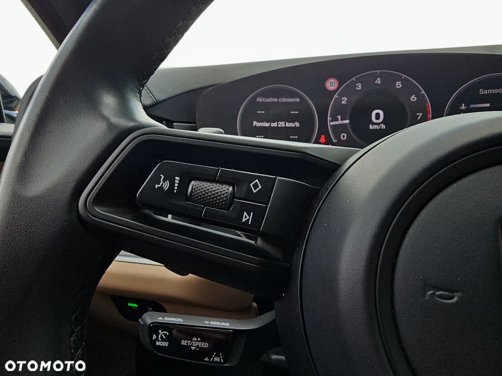 Porsche Cayenne Standard - 19