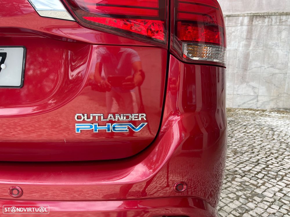 Mitsubishi Outlander - 9
