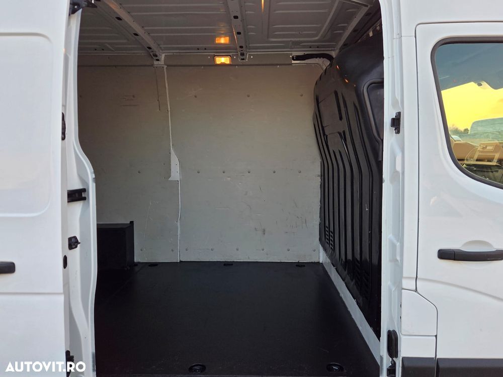 Renault New Master L2H2 - 15