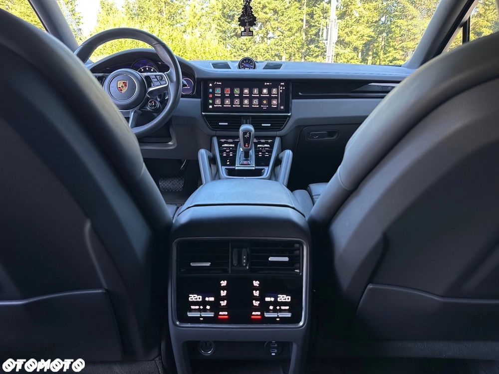 Porsche Cayenne - 14